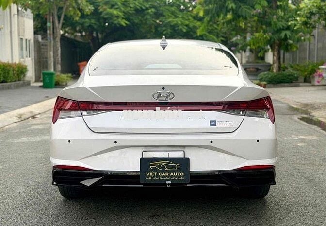 Hyundai Elantra 1.6AT 2022 Trắng 61.000km