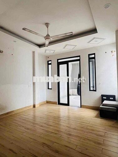 NHÀ RỘNG TX25. TRỆT 2 LẦU 4PN 4WC. SÂN XE HƠI