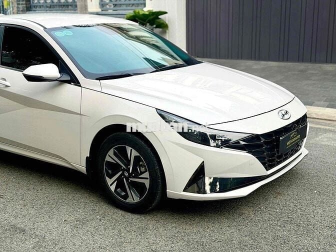 Hyundai Elantra 1.6AT 2022 Trắng 61.000km