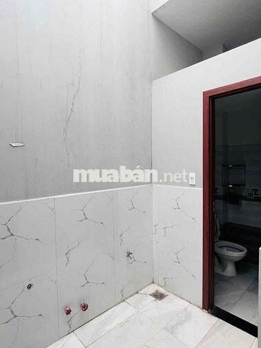 NHÀ RỘNG TX25. TRỆT 2 LẦU 4PN 4WC. SÂN XE HƠI