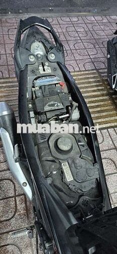 Suzuki Satria F150 Đen đỏ Nhập khẩu