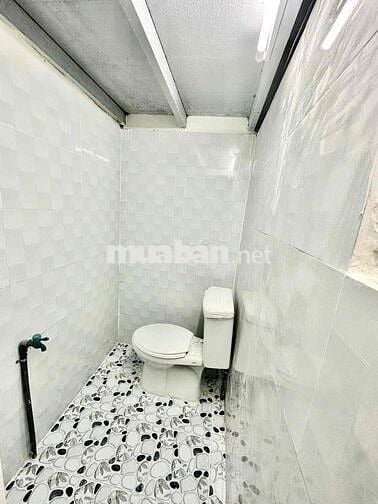 Phòng gác Ngay sau trường HUIT