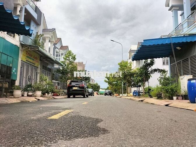 🆘🆘 gấp gấp ngợp cực sâu giảm sốc 500t từ 3,7ty còn 3,2ty phải nhanh ạ 