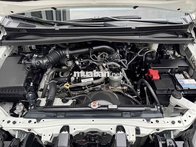 Toyota Innova 2.0G 2018 Trắng xe gia đình