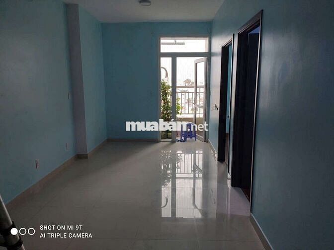 cho thuê Toky Tower. 2pn 1wc. nhà trống.  cơ bản . full nội thất có cả