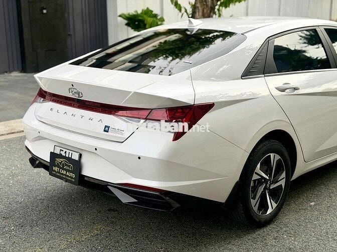Hyundai Elantra 1.6AT 2022 Trắng 61.000km
