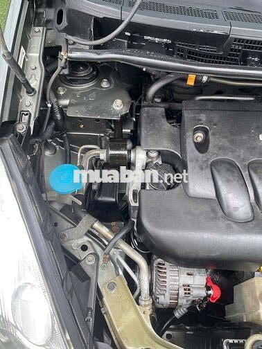 Nissan Grand Livina Xám 7 chỗ xăng