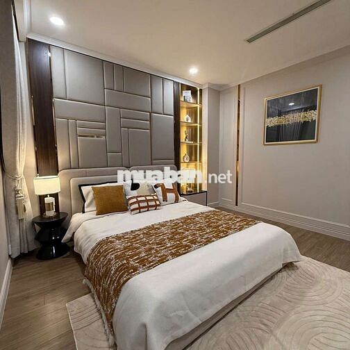 Bán căn góc 150m2, 4PN, 3WC, view sông tại Landmark 6, full nội thất 