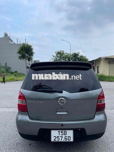 Nissan Grand Livina Xám 7 chỗ xăng