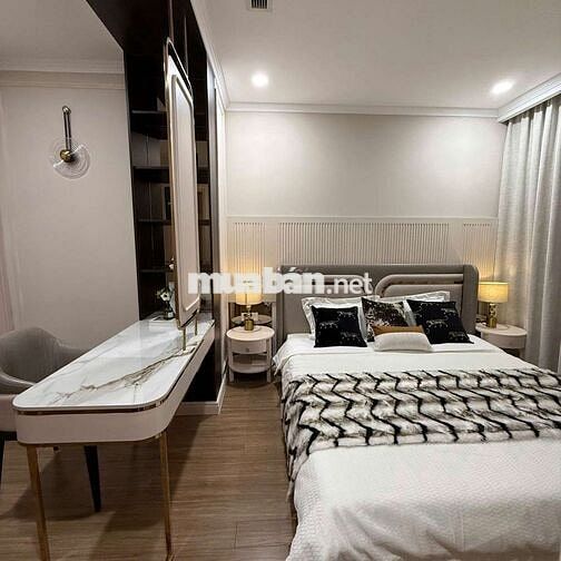 Bán căn góc 150m2, 4PN, 3WC, view sông tại Landmark 6, full nội thất 