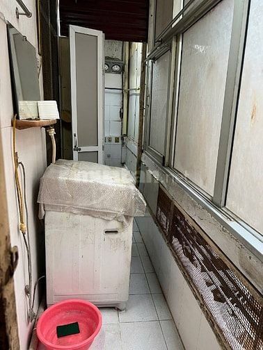 Cho thuê nhà tầng 2 phố Quán Thánh, P.Ba Đình, Hà Nội, DT 30 m2,