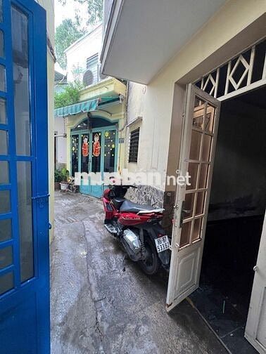Cần bán gấp nhà để đi nước ngoài