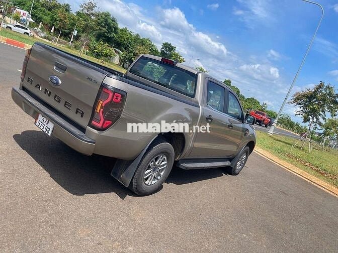 Ford Ranger XLS 2019 2.2 MT 4x2 Vàng Cát