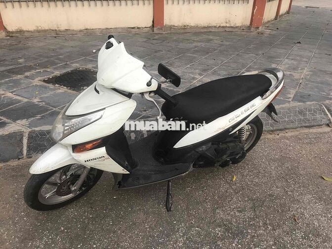 Honda Click 2011 6 nan đời chót biển hà nội giá re