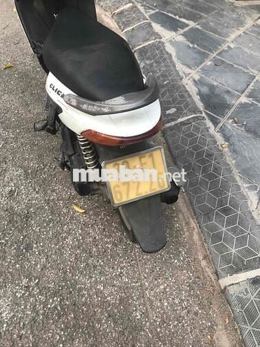 Honda Click 2011 6 nan đời chót biển hà nội giá re
