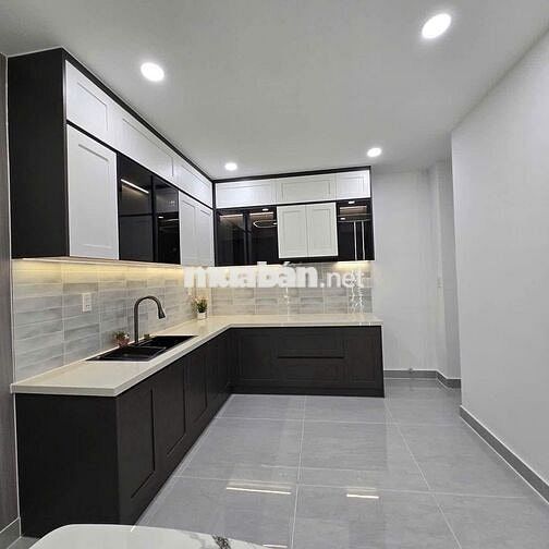 BÁN NHÀ MỚI 100% – 5 TẦNG BTCT – HẺM ÂU DƯƠNG LÂN, P CHÁNH HƯNG Q8