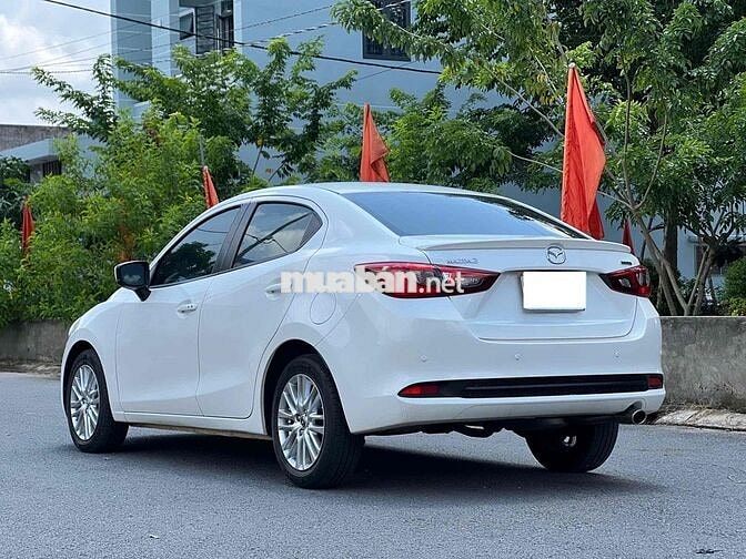 Mazda Mazda 2 Luxury 2023 Trắng Tự động