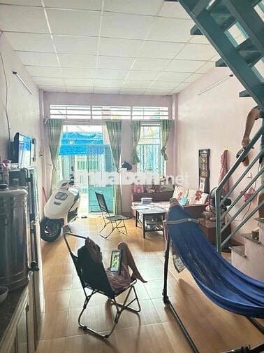 Bán nhà Nơ Trang Long, 40m2, 2 Tầng, 2PN,vài bước tới hẻm xe hơi, TL