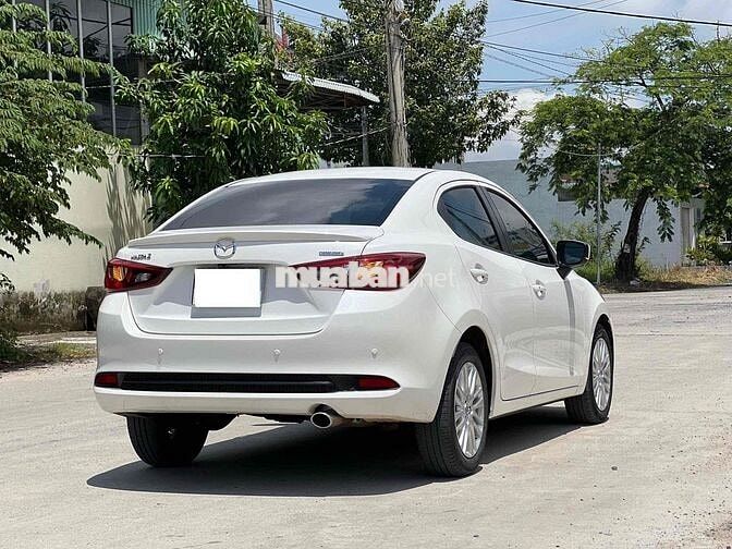 Mazda Mazda 2 Luxury 2023 Trắng Tự động