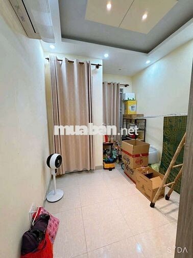 NHÀ 2 PHÒNG MÁY LẠNH KHU BÌNH PHÚ 