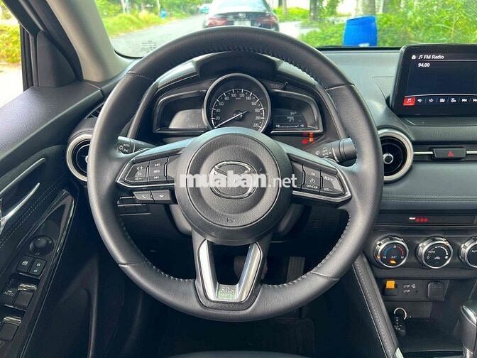 Mazda Mazda 2 Luxury 2023 Trắng Tự động