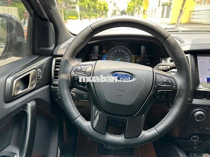 Ford Everest Titanium 4WD 2019 Xám 98000