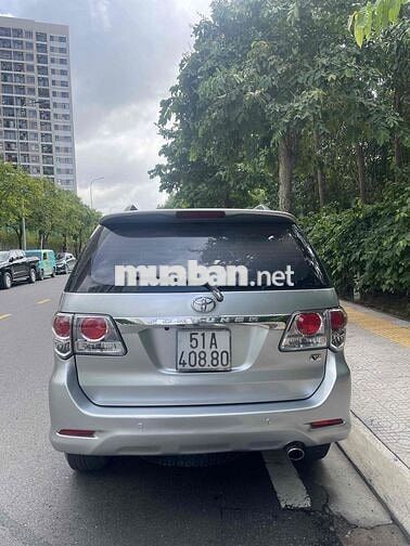 Toyota Fortuner 2012 mẫu mới 2013 Xăng Tự động Bạc