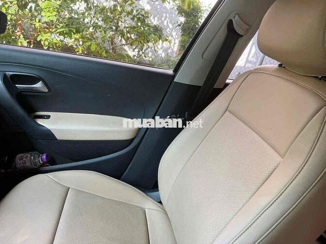 Volkswagen Polo Xám 5 chỗ