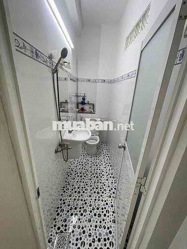 khai Trương căn hộ ban công và cửa sổ sánh ngay đường số 42 F10 q6