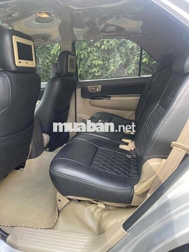 Toyota Fortuner 2012 mẫu mới 2013 Xăng Tự động Bạc