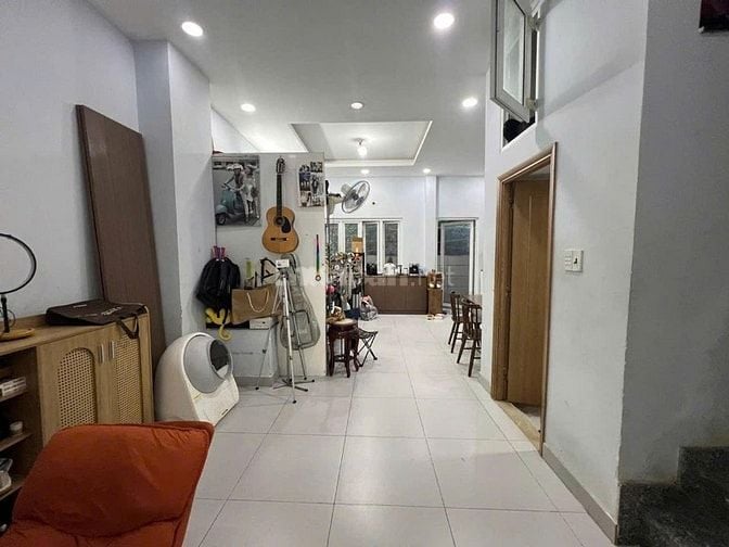Bán nhà HIẾM 496 Dương Quảng Hàm ngang 6m 97m2 tiện xây mới nhỉnh 12tỷ