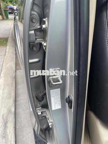 Toyota Fortuner 2012 mẫu mới 2013 Xăng Tự động Bạc
