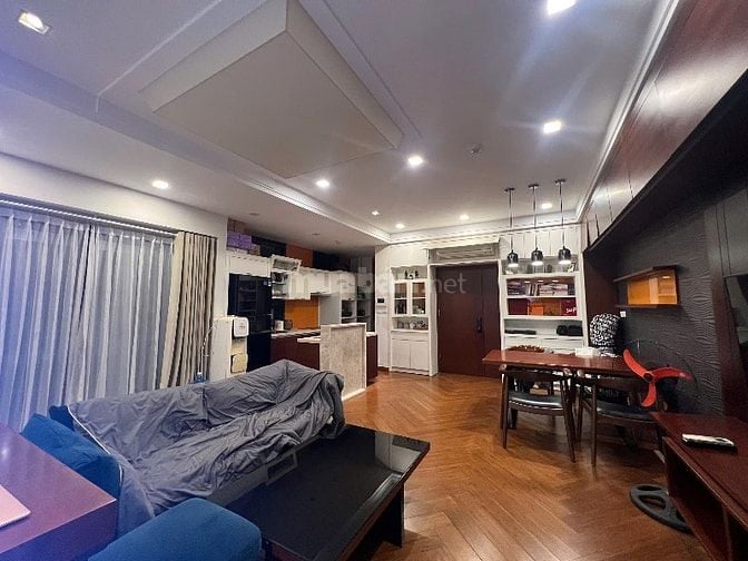 🌞 Hiếm có! Căn hộ 2PN full kính, ngập tràn ánh sáng tự nhiên