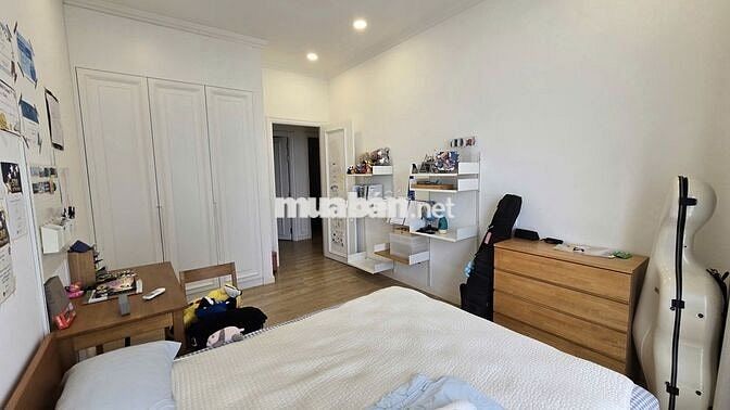 BÁN PENTHOUSE VINHOMES CENTRAL PARK – LANDMARK 1 | 300M² | 4PN |