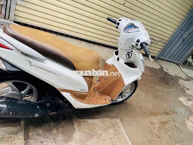 Honda Vision 2014 Trắng Xăng
