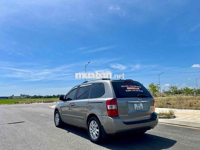Kia Carnival 2009 nhập hàn fom mới