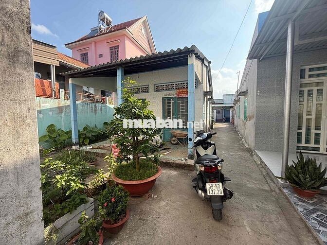 bán nhà ấp 4 xã tân bữu long an