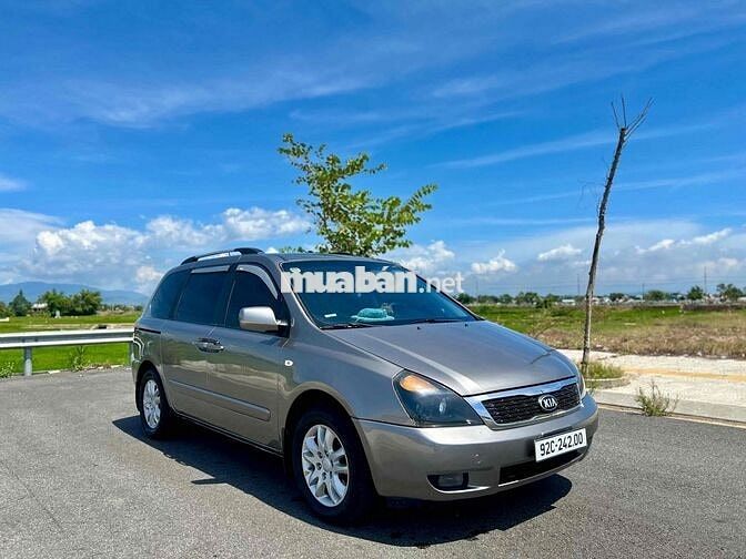 Kia Carnival 2009 nhập hàn fom mới