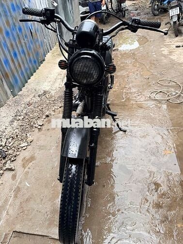 Suzuki Tracer Cafe Đen Máy đứng