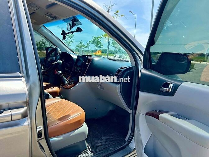 Kia Carnival 2009 nhập hàn fom mới