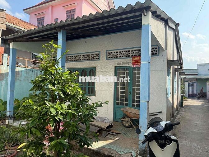 bán nhà ấp 4 xã tân bữu long an