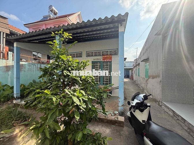 bán nhà ấp 4 xã tân bữu long an