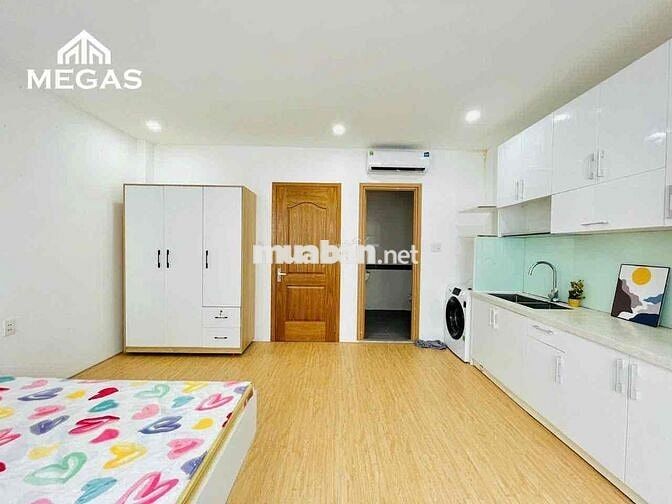 STUDIO CÓ THANG MÁY CỬA SỔ NGAY VÒNG XOAY DÂN CHỦ SIÊU RẺ