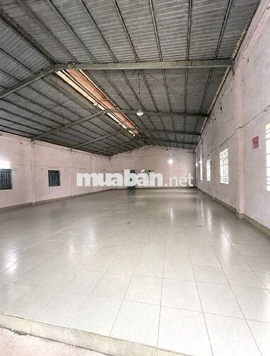 Cho thuê kho/xưởng 500m2 p BHH sẵn điện 3fa, đường tải 10 tấn trần cao
