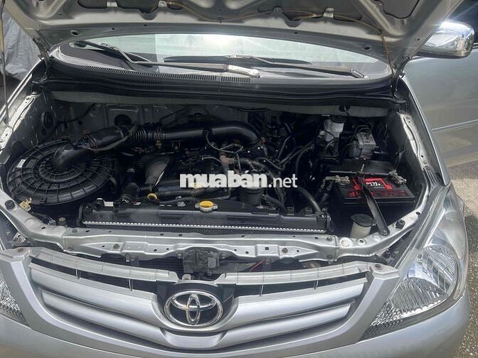 Toyota Innova 2009 Bản G Số sàn Bạc