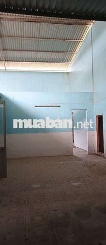 Cho thuê nhà ngang 20m dài 35m mặt tiền