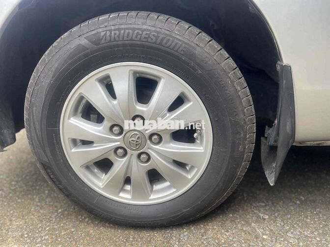 Toyota Innova 2009 Bản G Số sàn Bạc