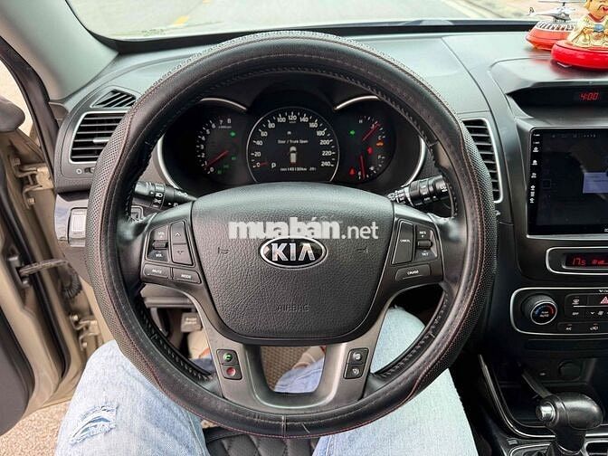 KIA Sorento 2014 SUV Vàng cát Tự động