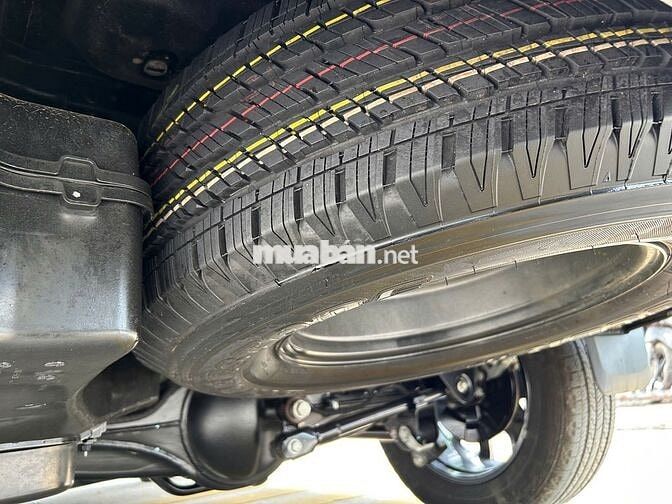Ford Everest Titanium 2024 2.0L 4x2 Xám