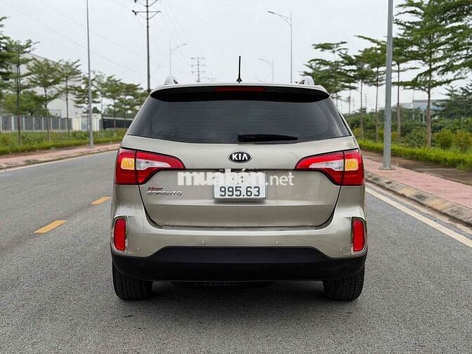 KIA Sorento 2014 SUV Vàng cát Tự động